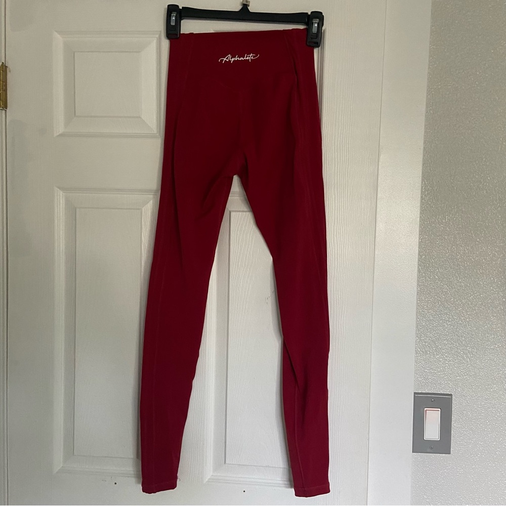 Alphalete women’s size S amplify leggings dark red burgundy great condition